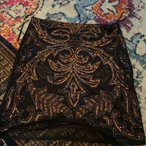 Sequin mini skirt! 🦋